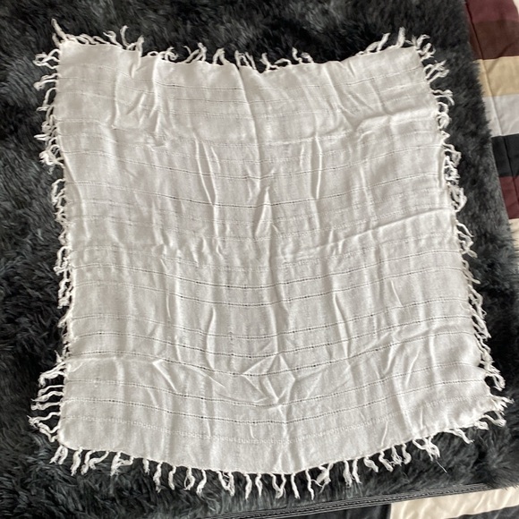 White fringe knit wrap? - Picture 9 of 17